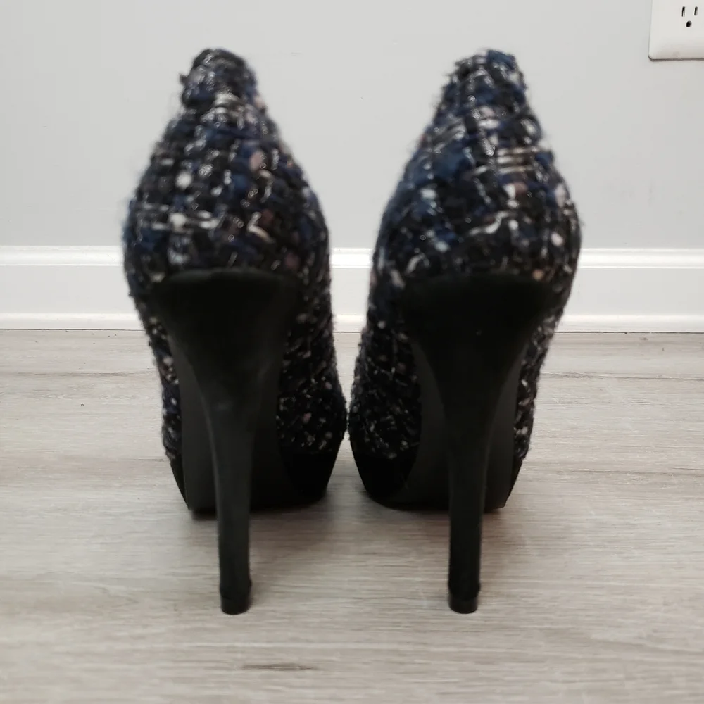 Tory Burch Size 6 Peggy Tweed and Suede High Heels Stilettos Pumps